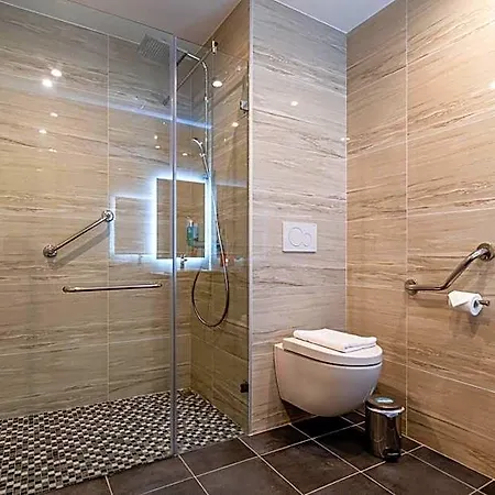 Hotel Woods Genève-thoiry 3*