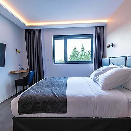 Woods Genève-thoiry 3*